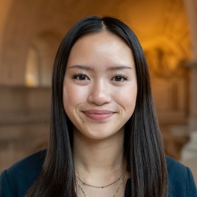 Larawan ni Natalie Liu, Komisyoner ng Kabataan, sa City Hall