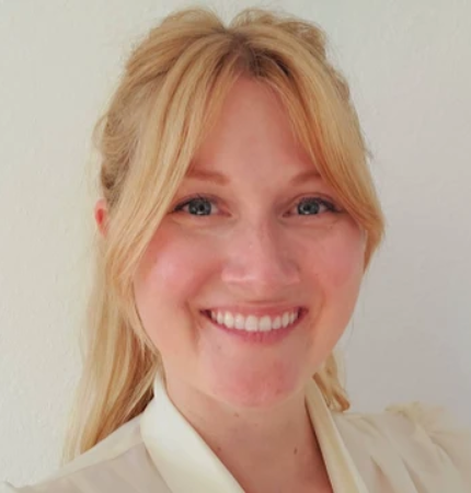 Photo of Laura Urban