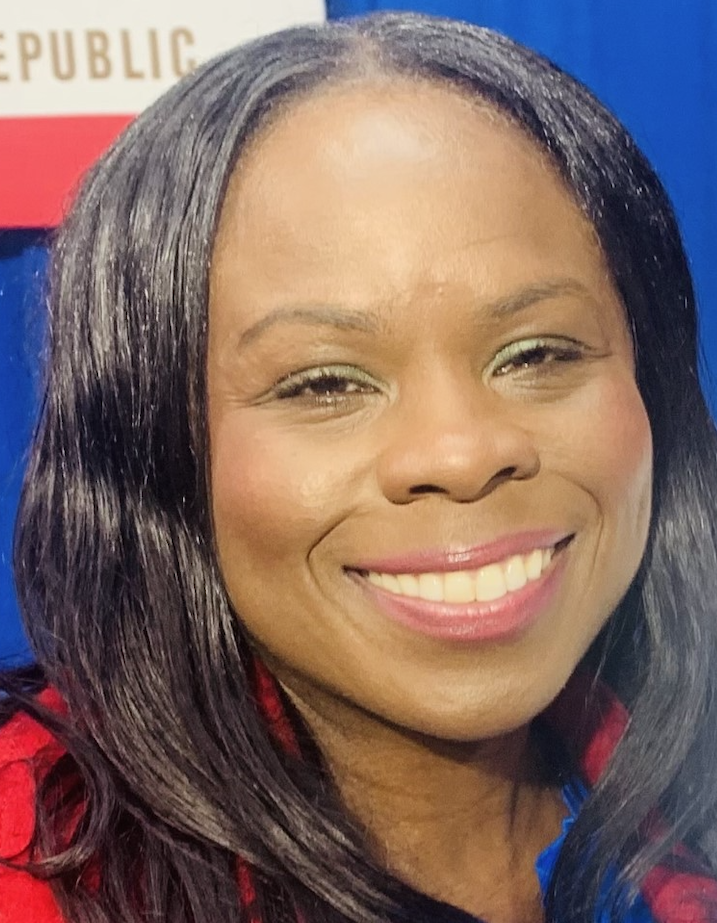 Aline Armstrong headshot