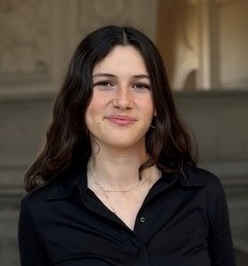 Picture of Youth Commissioner Téa Lonné Amir in City Hall